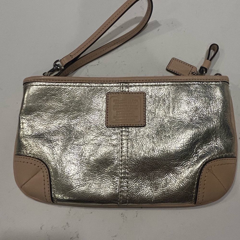 NWOT Coach Gold Metallic Leather Wristlet Wallet Clutch